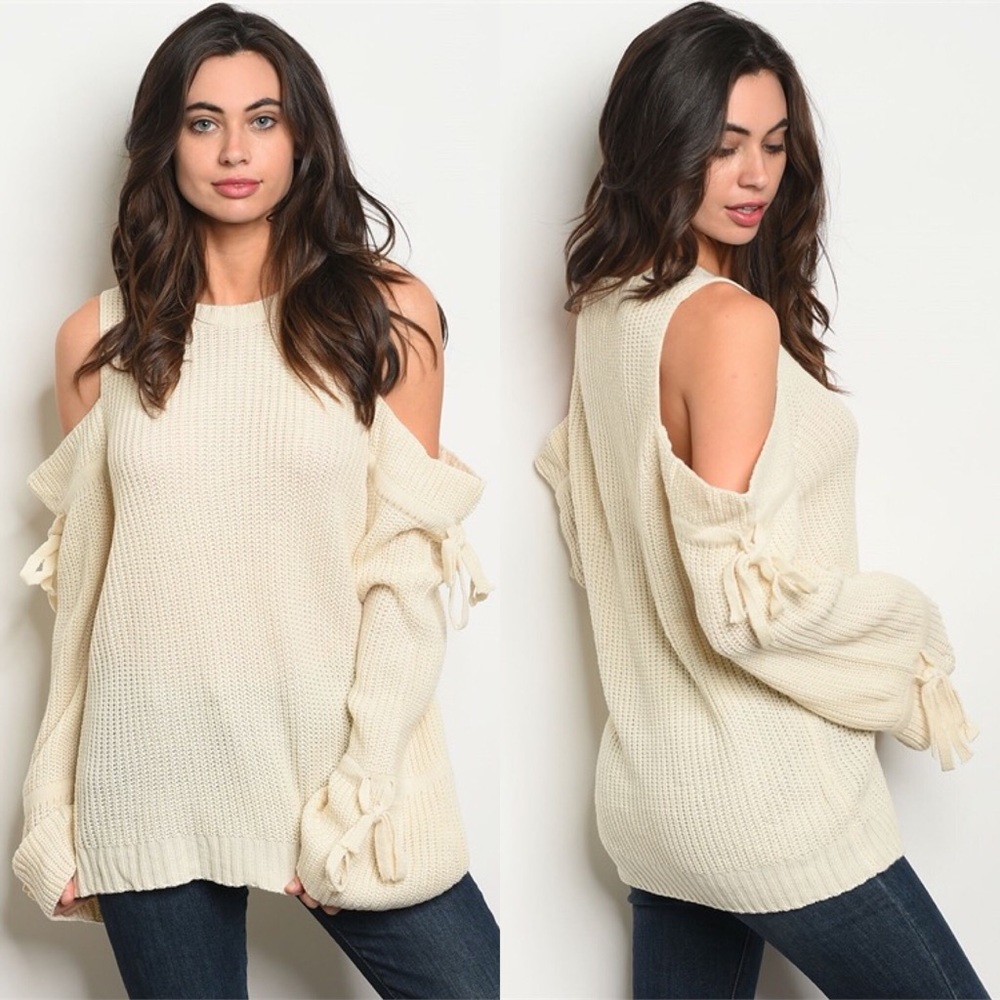 💕HP💕Cream Cold Shoulder Bell Sleeve Knit Sweater